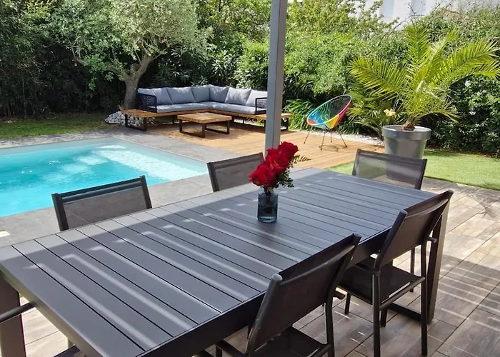 Les Nouettes Bleues - Maison 4 Etoiles- 3 Chambres - Piscine & Plage * Les Sables-dʼOlonne